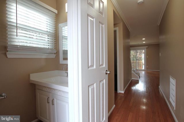 16252 TACONIC CIR, Dumfries, VA 22025