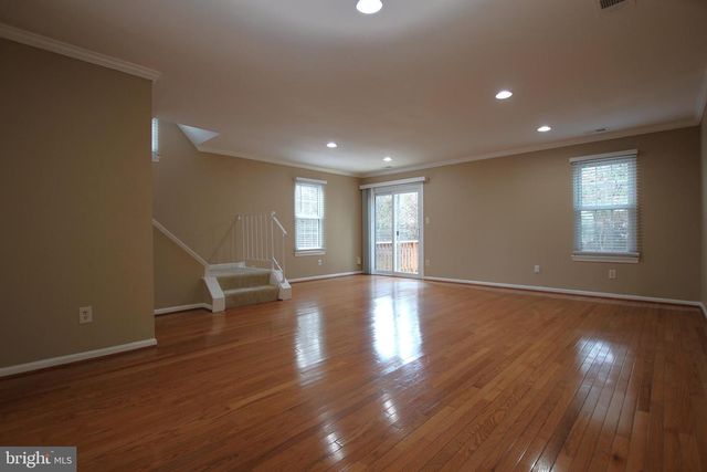 16252 TACONIC CIR, Dumfries, VA 22025