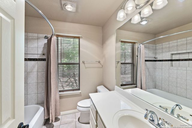 215 Bonner Blvd, New Braunfels, TX 78130