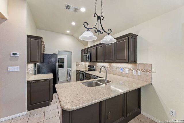 215 Bonner Blvd, New Braunfels, TX 78130