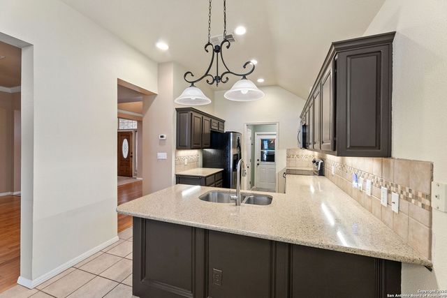 215 Bonner Blvd, New Braunfels, TX 78130