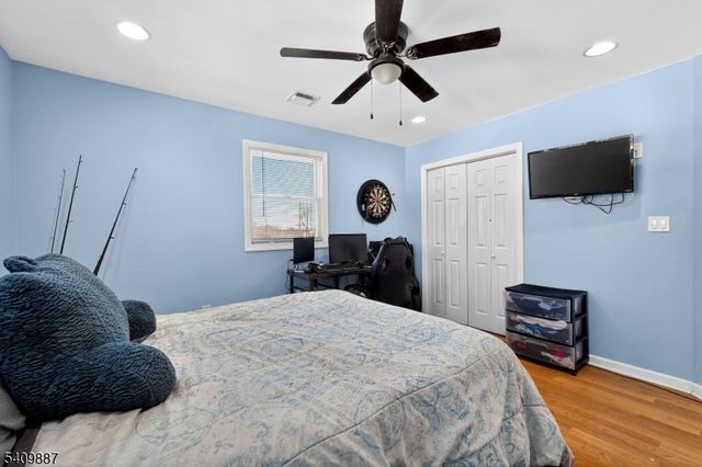 18 Boyd Ter, Kenilworth Boro, NJ 07033