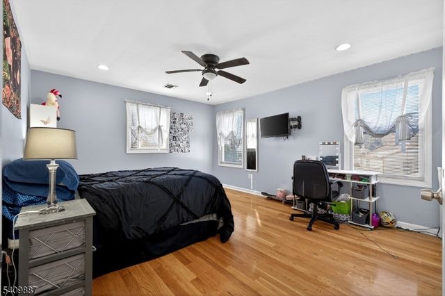 18 Boyd Ter, Kenilworth Boro, NJ 07033