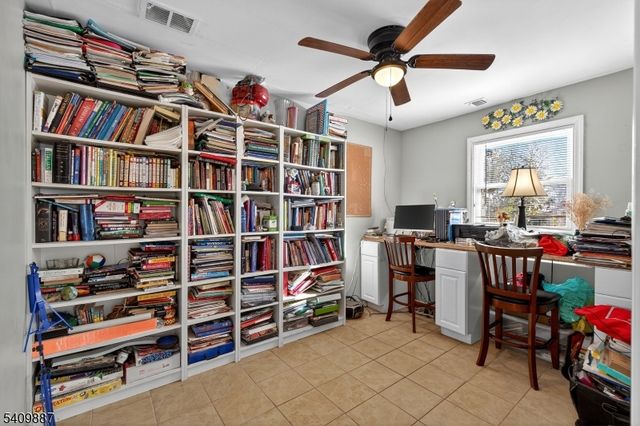 18 Boyd Ter, Kenilworth Boro, NJ 07033