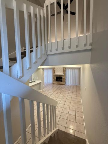 1606 Waterloo TRL A, Austin, TX 78704