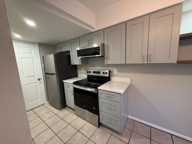 1606 Waterloo TRL A, Austin, TX 78704