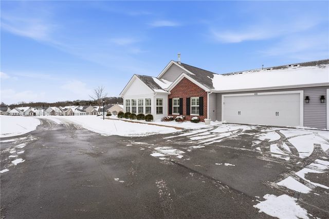 1132 Sandy Ridge Dr, Buffalo Twp, PA 16055