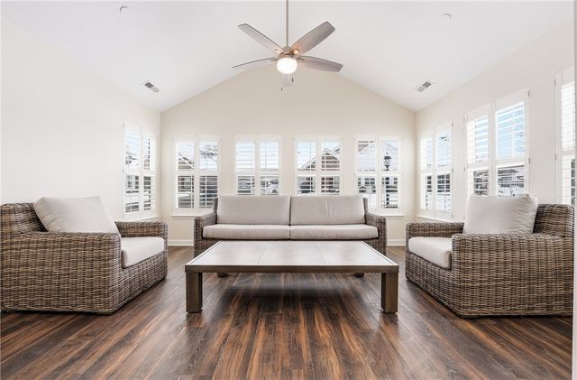 1132 Sandy Ridge Dr, Buffalo Twp, PA 16055