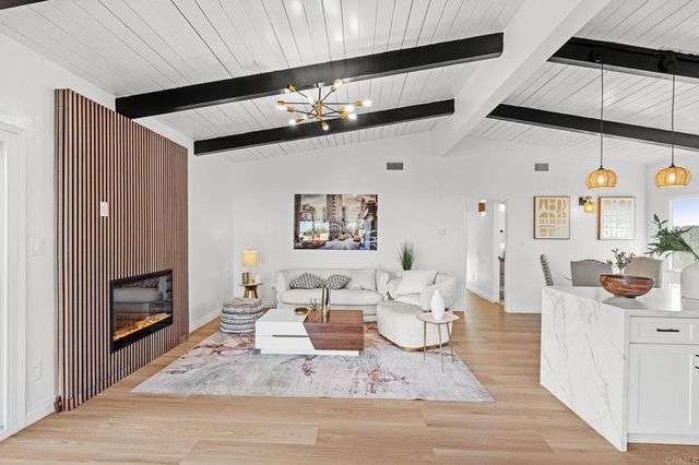 5033 LA PAZ DR, San Diego, CA 92113