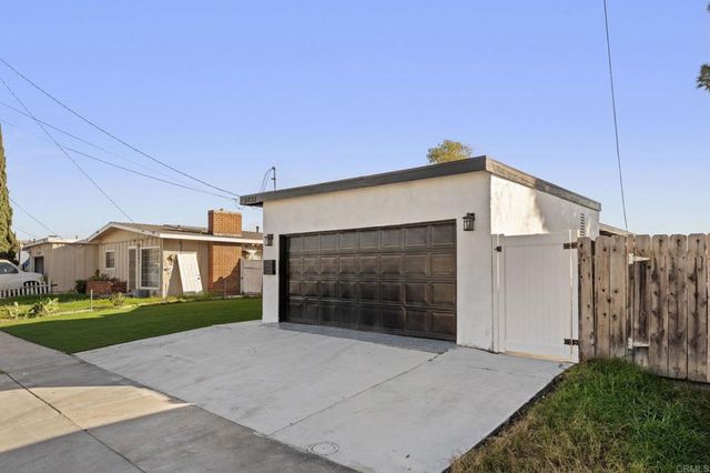 5033 LA PAZ DR, San Diego, CA 92113