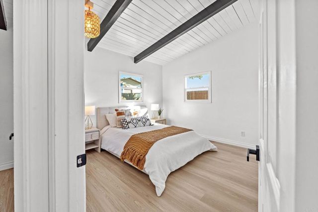 5033 LA PAZ DR, San Diego, CA 92113