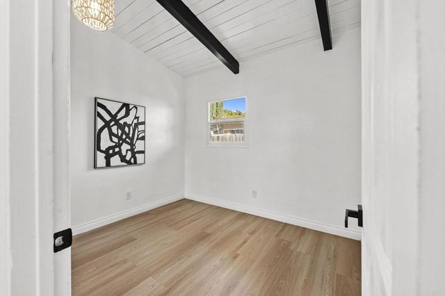 5033 LA PAZ DR, San Diego, CA 92113