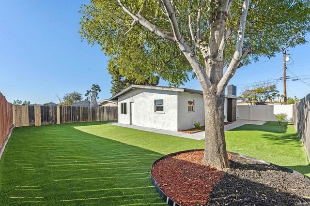 5033 LA PAZ DR, San Diego, CA 92113