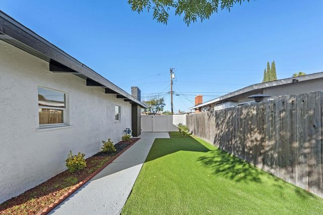 5033 LA PAZ DR, San Diego, CA 92113