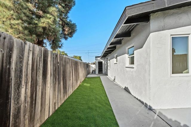 5033 LA PAZ DR, San Diego, CA 92113