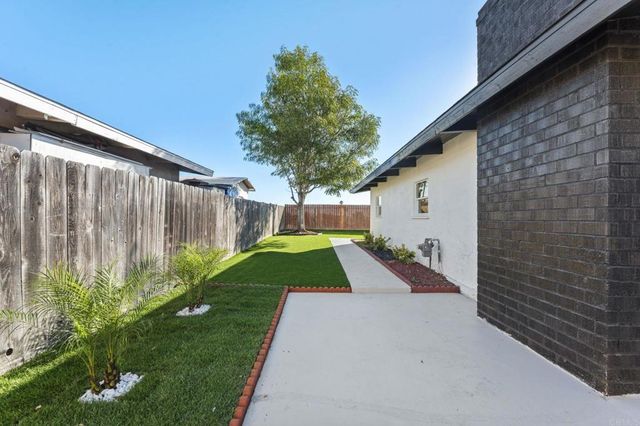 5033 LA PAZ DR, San Diego, CA 92113