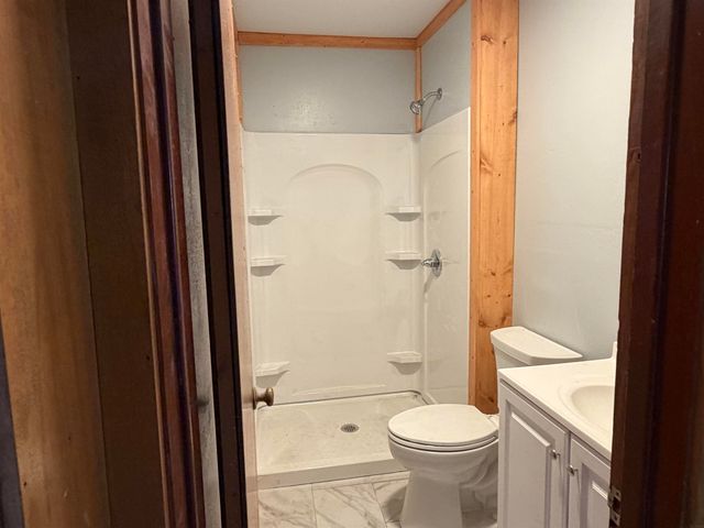 20 5TH AVE SE, Oelwein, IA 50662