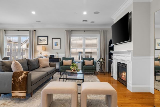 2 G PH 3, Boston, MA 02127
