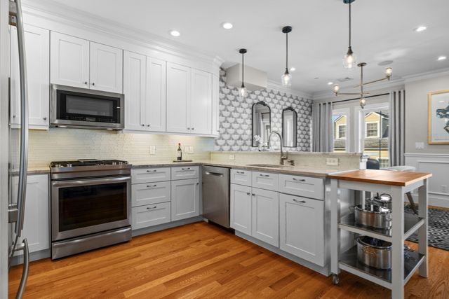 2 G PH 3, Boston, MA 02127