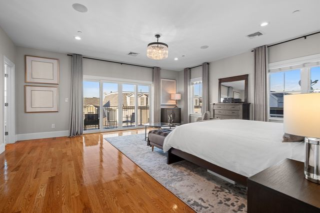 2 G PH 3, Boston, MA 02127