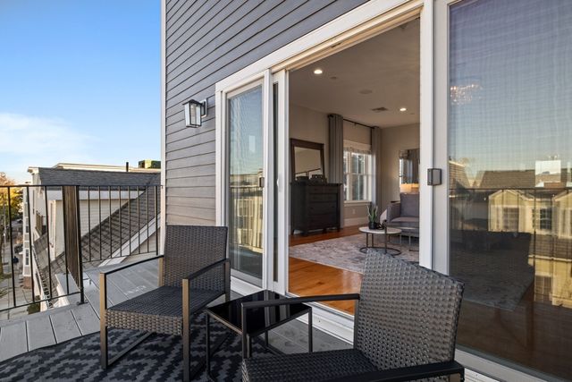 2 G PH 3, Boston, MA 02127