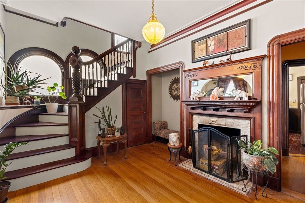 34 Bradlee Street, Boston, MA 02124