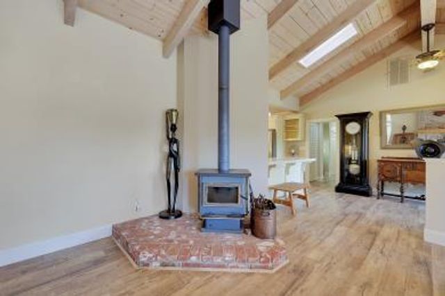 14271 Falling Star Ln, Grass Valley, CA 95949