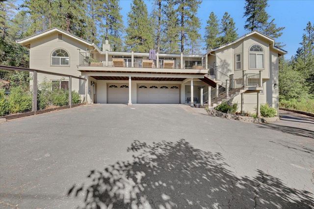 14271 Falling Star Ln, Grass Valley, CA 95949