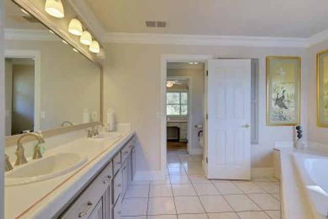 14271 Falling Star Ln, Grass Valley, CA 95949