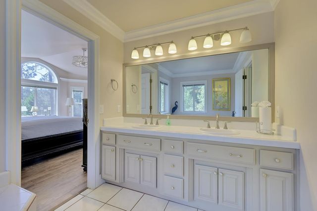 14271 Falling Star Ln, Grass Valley, CA 95949