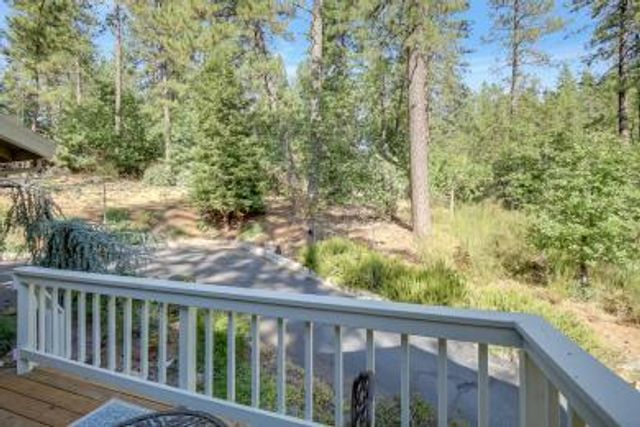 14271 Falling Star Ln, Grass Valley, CA 95949