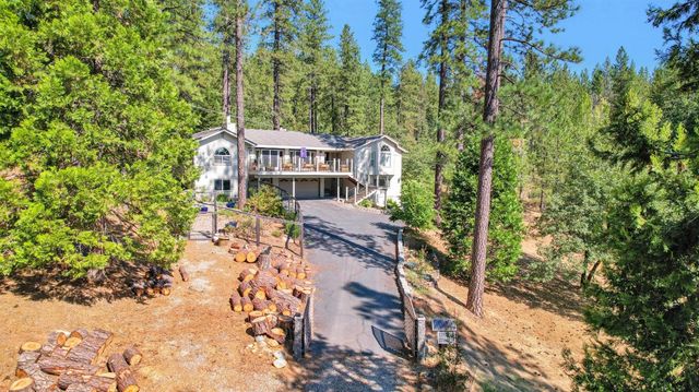14271 Falling Star Ln, Grass Valley, CA 95949