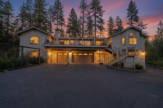 14271 Falling Star Ln, Grass Valley, CA 95949