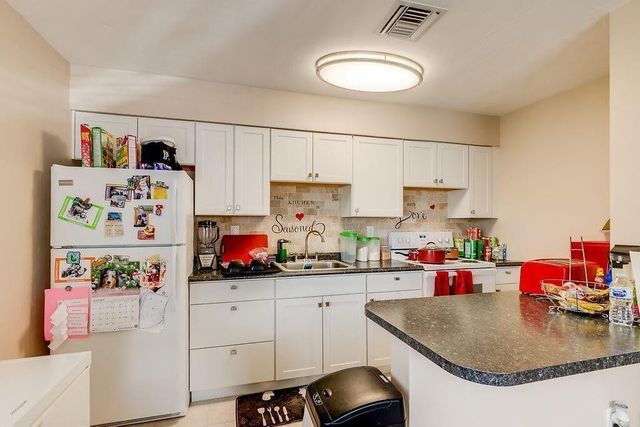 1037 N Victoria Park Road 1, Fort Lauderdale, FL 33304