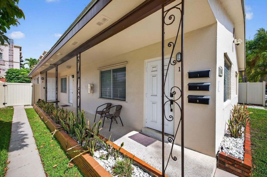 1037 N Victoria Park Road 1, Fort Lauderdale, FL 33304