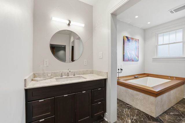 1050 Jackson St, Thibodaux, LA 70301