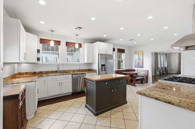 1050 Jackson St, Thibodaux, LA 70301