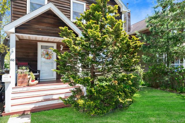 416 3rd Street, Greenport, NY 11944