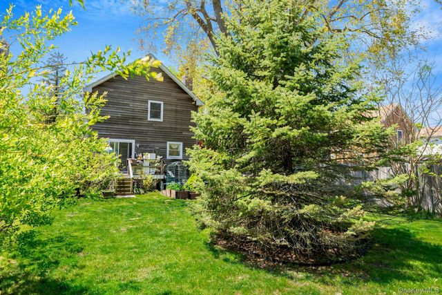 416 3rd Street, Greenport, NY 11944