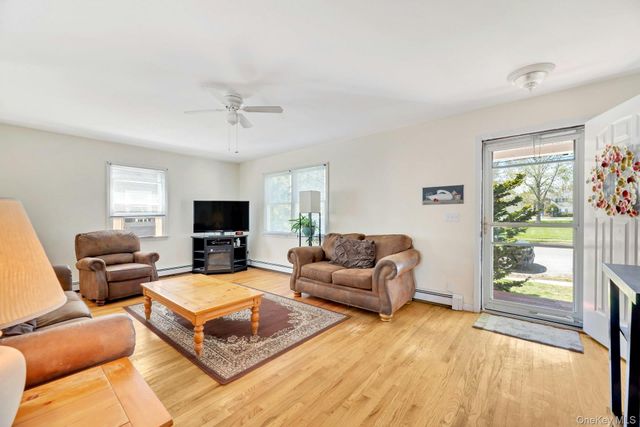 416 3rd Street, Greenport, NY 11944