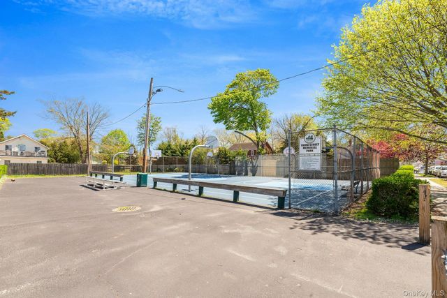 416 3rd Street, Greenport, NY 11944