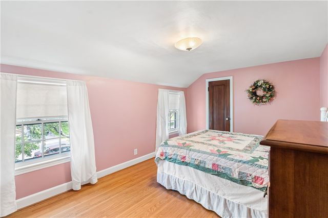 27 Covington Road, Irondequoit, NY 14617