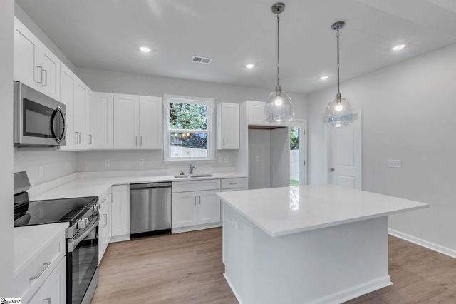 145 D Street, Greenville, SC 29609