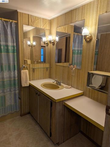 3913 Castro Valley Blvd., Castro Valley, CA 94546