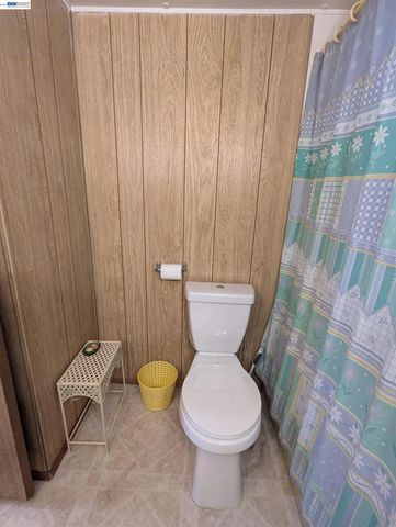 3913 Castro Valley Blvd., Castro Valley, CA 94546