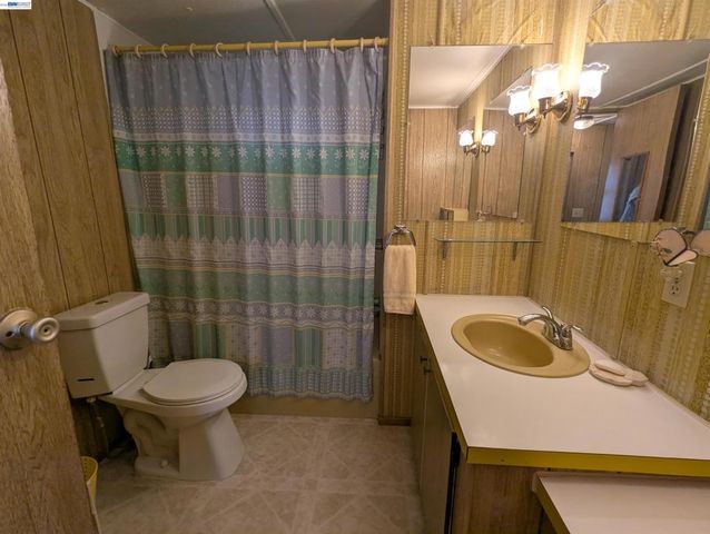 3913 Castro Valley Blvd., Castro Valley, CA 94546