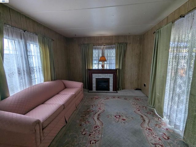 3913 Castro Valley Blvd., Castro Valley, CA 94546