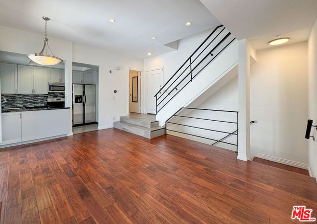 1733 Malcolm Avenue 7, Los Angeles, CA 90024