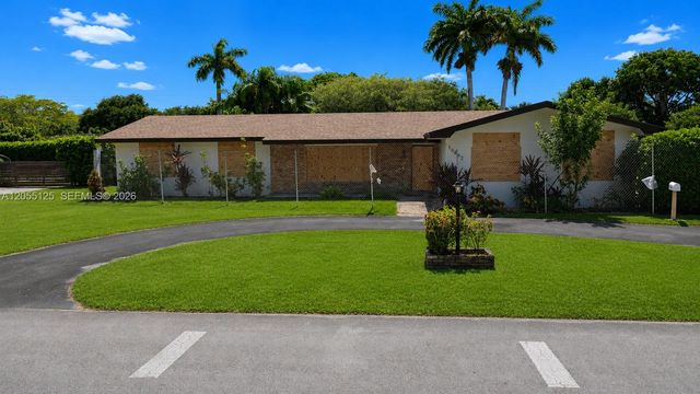 16842 SW 86th Ave, Palmetto Bay, FL 33157