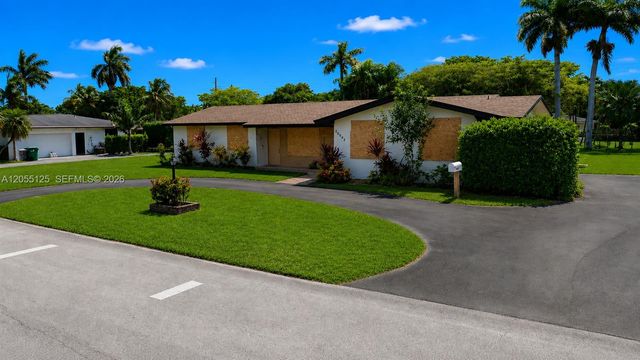 16842 SW 86th Ave, Palmetto Bay, FL 33157